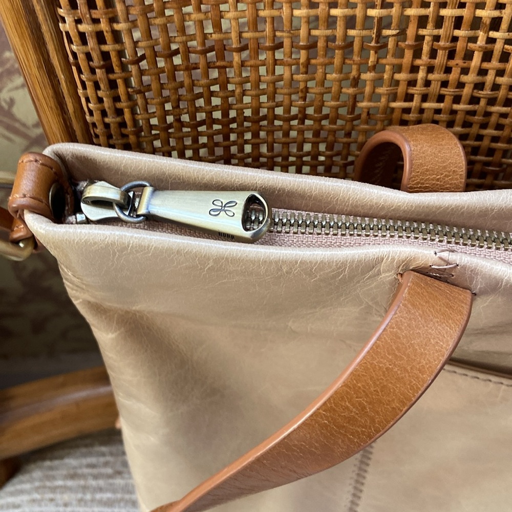 HOBO Beige Leather Tote with Brown Straps - Picture 12 of 12